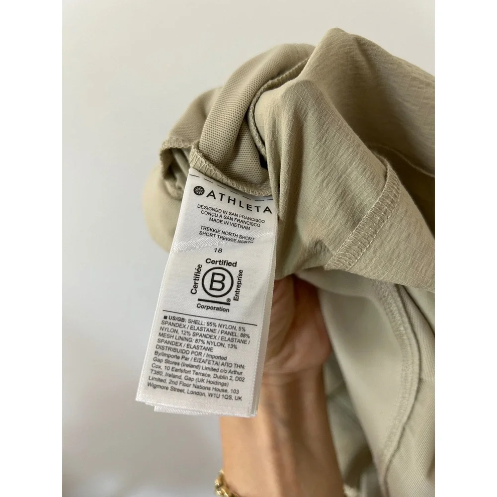 Athleta Trekkie North Short 18 Khaki Tan Hiking Outdoor Trail Travel Shorts
